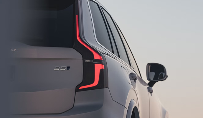 New-Volvo-XC90-Launched04