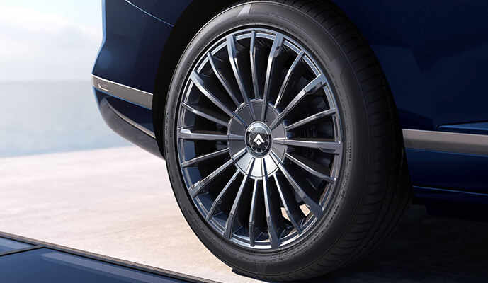 Pure-Electric-And-Extended-Range04