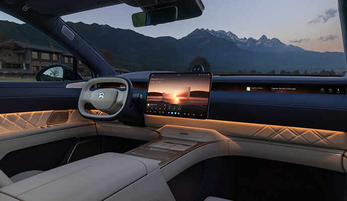 The-Intelligent-Electric-Executive-Flagship,-Redefining-The-Benchmark-Of-Luxury04