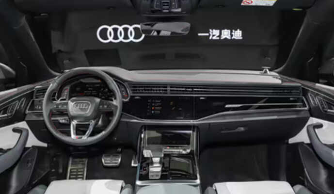 The-New-Audi-RS-Q8-Performance-Goes-On-Sale04