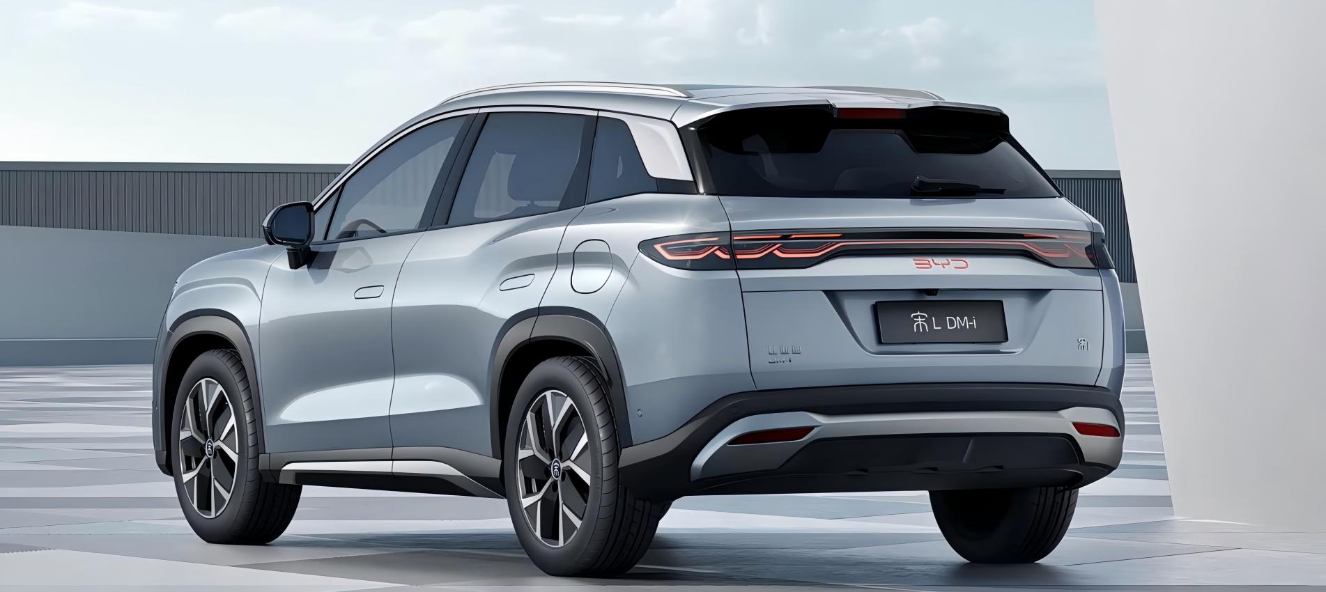 Built to the new C-NCAP five-star safety standard, the car's body is made of 75.7% high-strength steel, and its roof can withstand a pressure of over 9.7 tons.