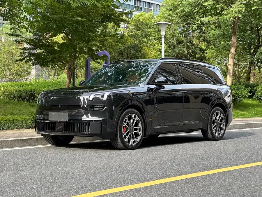 LYNK & CO 900 2025  1.5T Ultra