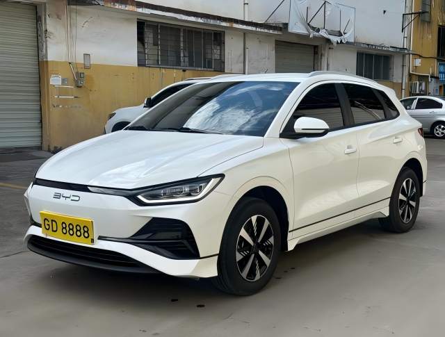 BYD e2 2024 Honor Edition Luxury