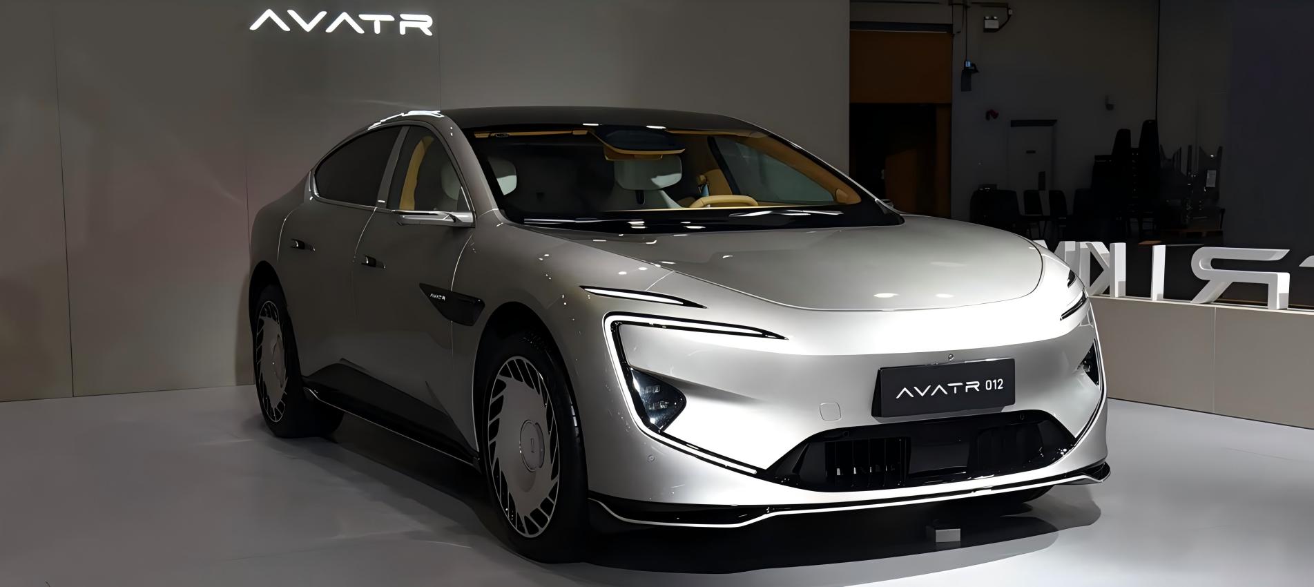 Standard Huawei Qiankun Intelligent Driving ADS 3.0 system, equipped with 3 laser radars