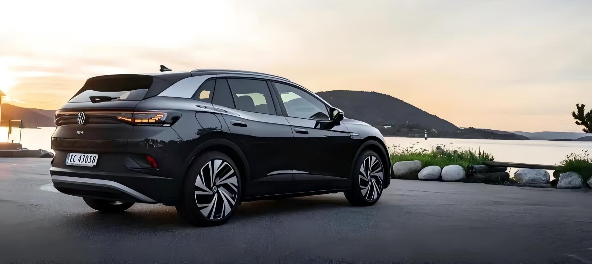 The trunk volume is 1546L, which is very spacious and reliable.