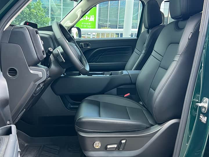 720x540_0_q87_c42_autohomecar__ChxpVmi2xE6AbJcfAAqFi-C5fhg214