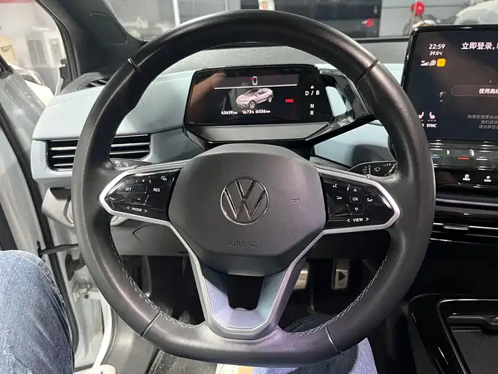 720x540_0_q87_c42_autohomecar__ChtpWGiiiu2AdJ6zAApAhp-cnrk339.jpg