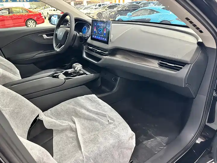 720x540_0_q87_c42_autohomecar__ChxpVmjHpAWAYW3DAApGU3zAN9w846.jpg