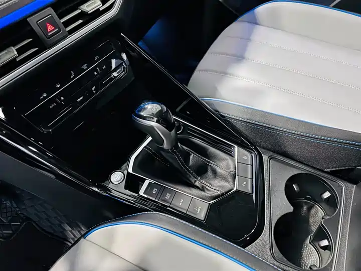 720x540_0_q87_c42_autohomecar__ChxpWGjXSL-AbiUAAAIN2oDp4GQ559.jpg
