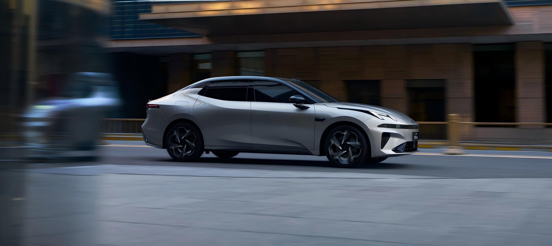 WLTC achieves a combined fuel consumption as low as 0.99 liters per 100 kilometers.